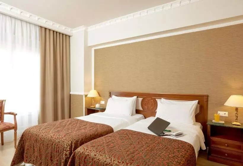 Fotos del hotel Grand  Palace:  2