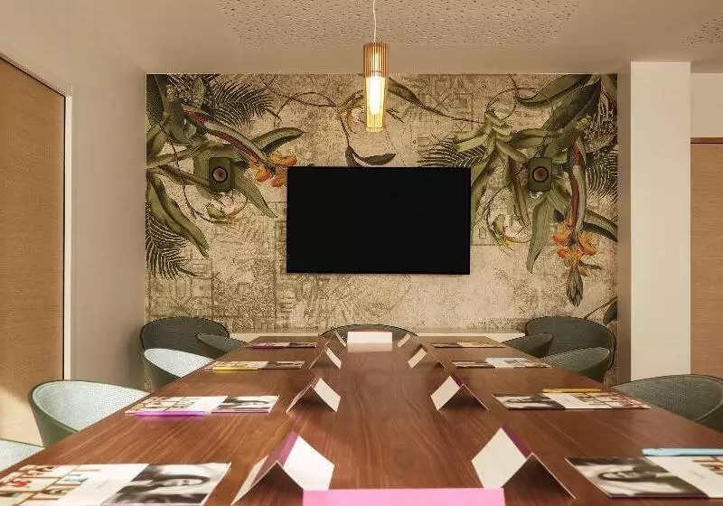 Fotos del hotel Mercure Avignon Gare Tgv:  7