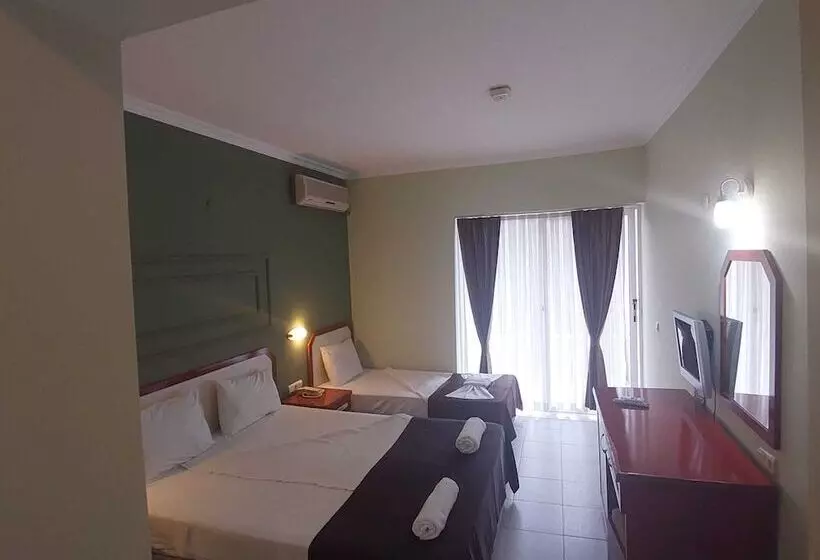 Fotos del hotel Pigale Family Club:  9