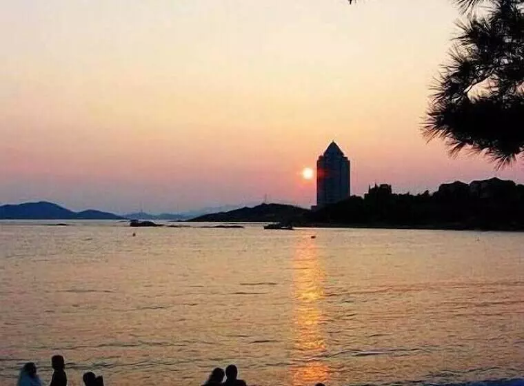 Fotos del hotel Qingdao Donghai:  12