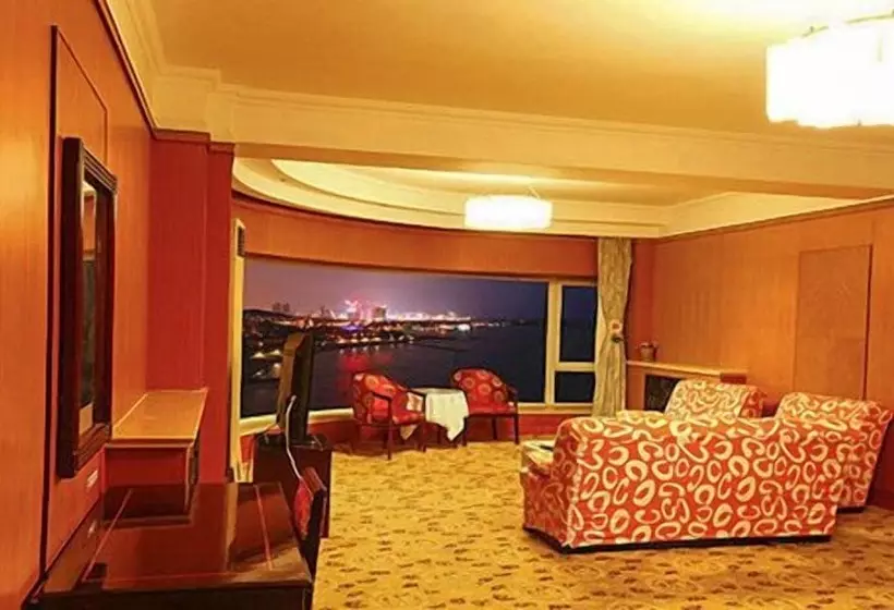 Fotos del hotel Qingdao Donghai:  15