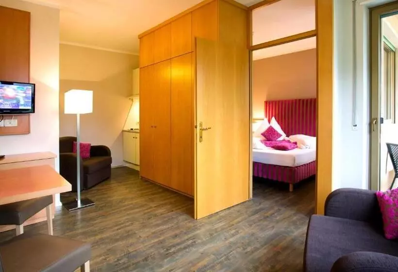 Fotos del hotel Flora  & Suites:  14