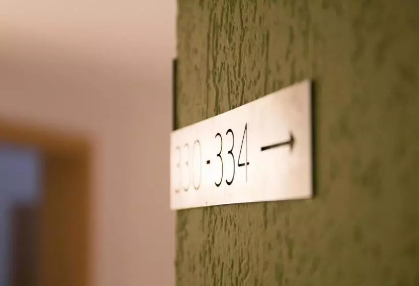 Fotos del hotel Flora  & Suites:  12