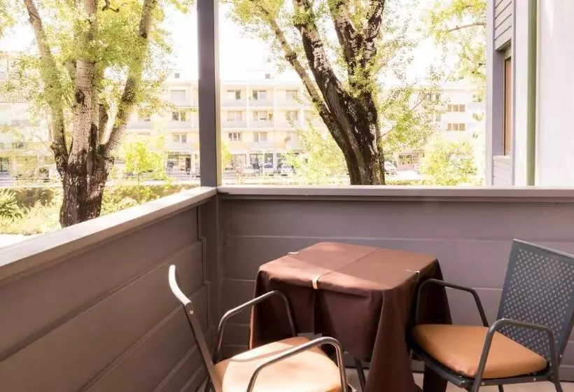 Fotos del hotel Flora  & Suites:  11