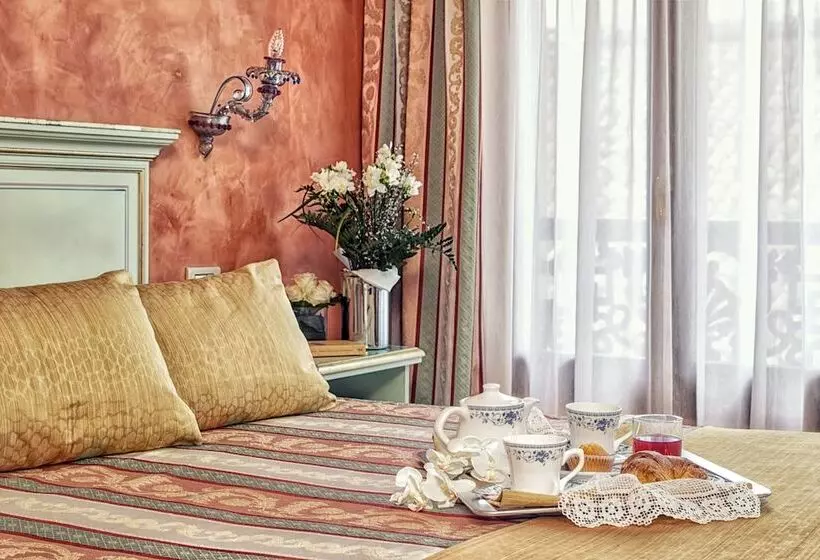 Fotos del hotel Firenze:  23