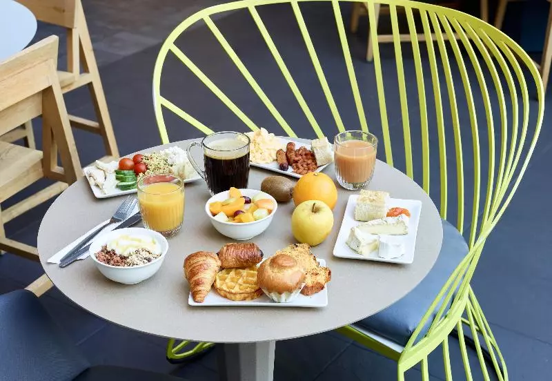 Fotos del hotel Novotel Suites Paris Nord 18ème:  8