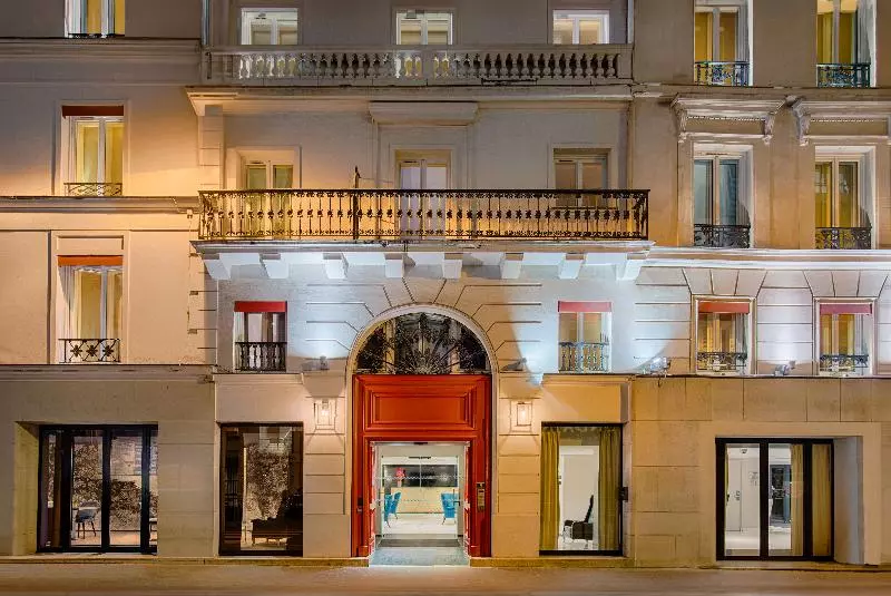 Fotos del hotel Hôtel Beauchamps:  3