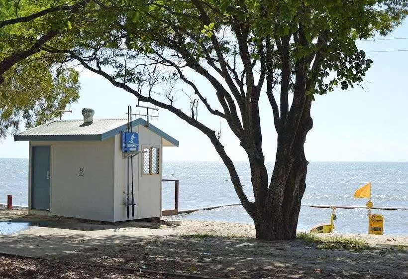 Fotos del hotel Cairns Beach Resort:  2