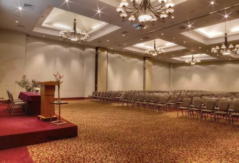 Fotos del hotel Sol De Oro  & Suites:  24