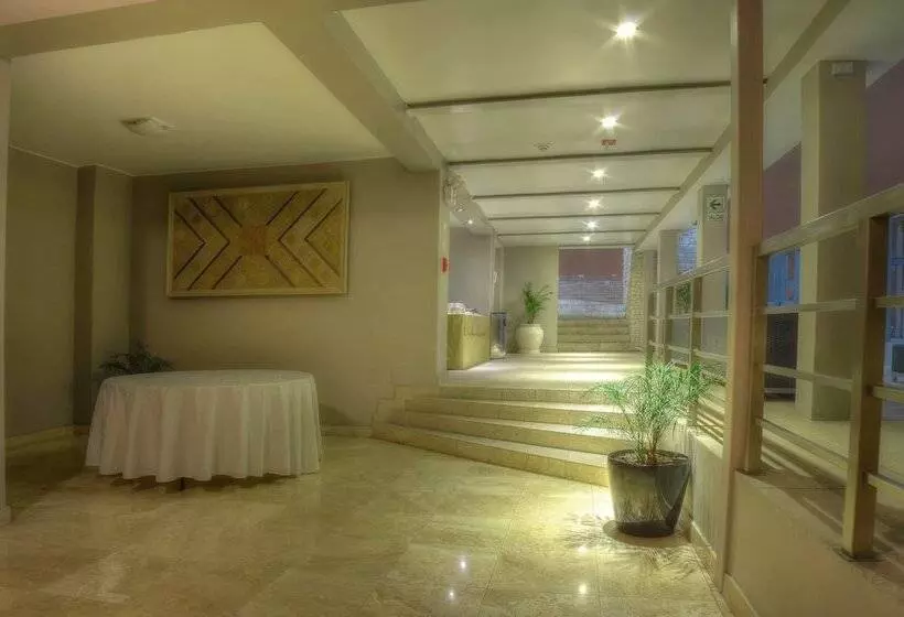 Fotos del hotel Sol De Oro  & Suites:  12