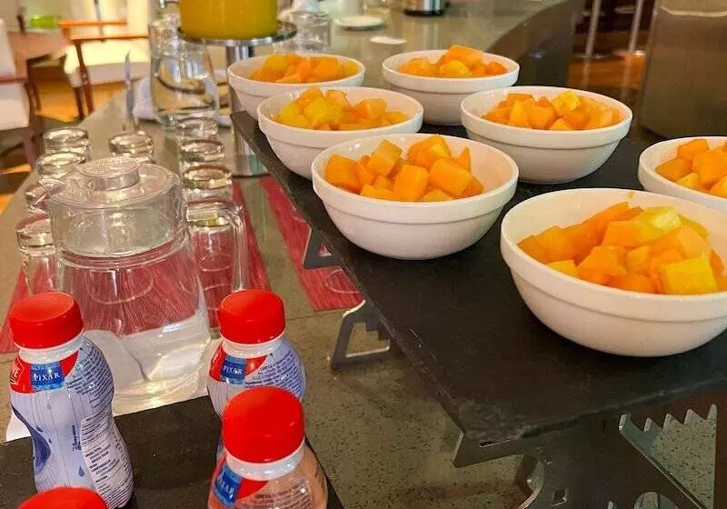 Fotos del hotel Sol De Oro  & Suites:  6