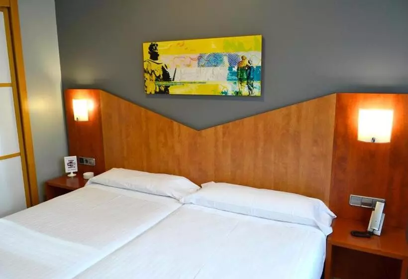 Fotos del hotel Alda Palacio Valdés:  17