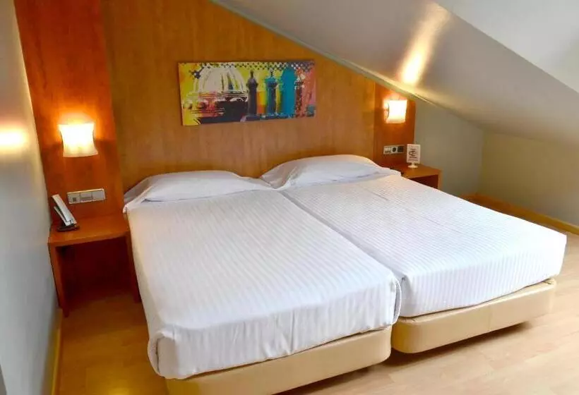 Fotos del hotel Alda Palacio Valdés:  6