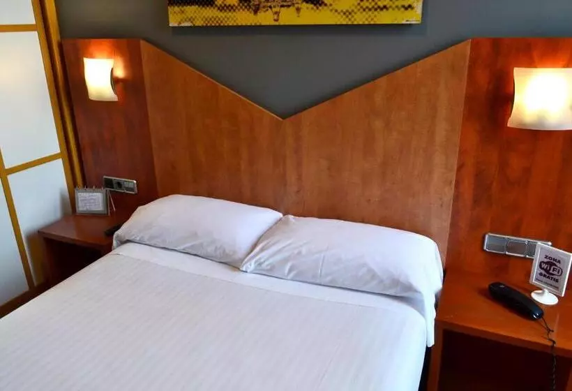 Fotos del hotel Alda Palacio Valdés:  18