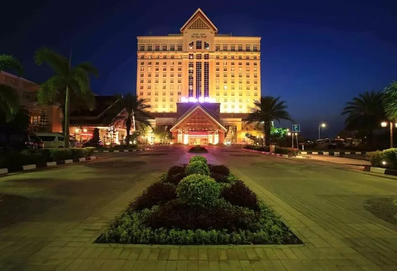Don Chan Palace  & Convention