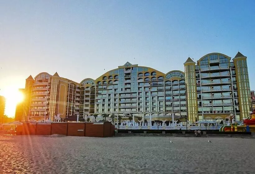 Fotos del hotel Imperial Palace:  15