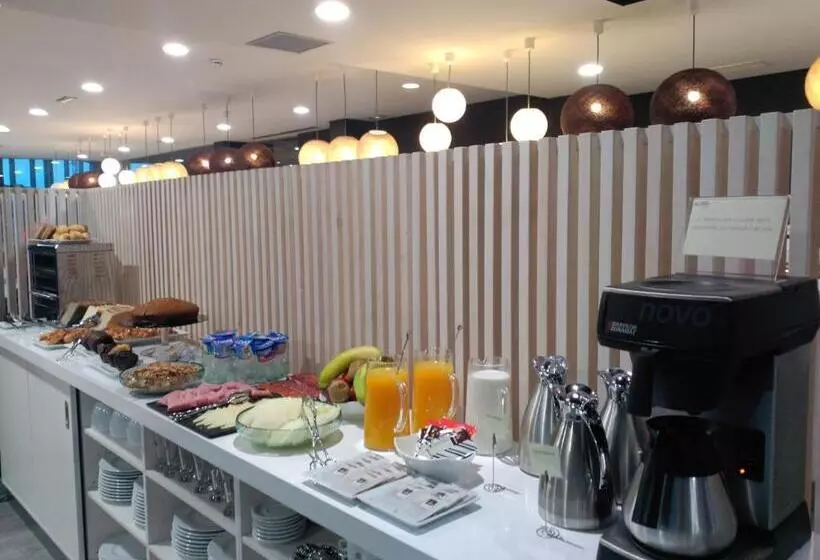 Fotos del hotel Valcarce Ferrol:  6