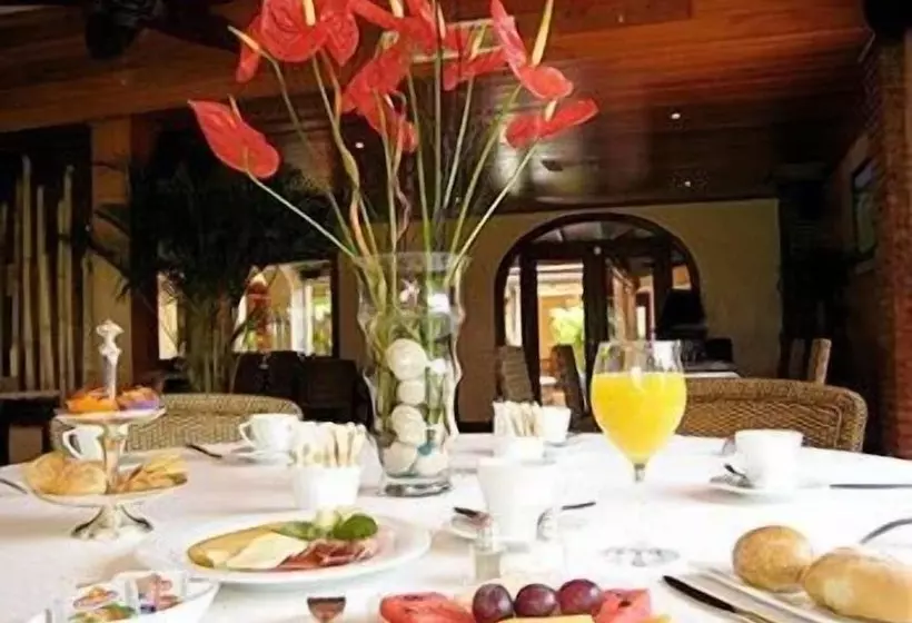 Fotos del hotel The Golf Suites:  3