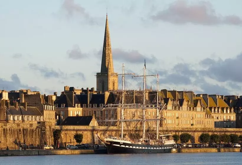 Fotos del hotel The Originals Saintmalo  Des Marins:  15