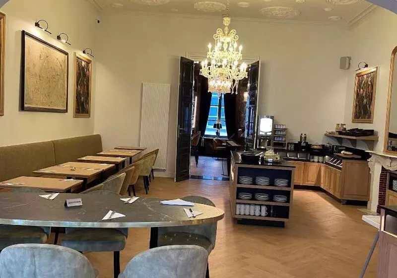 Fotos del hotel Du Théâtre:  8