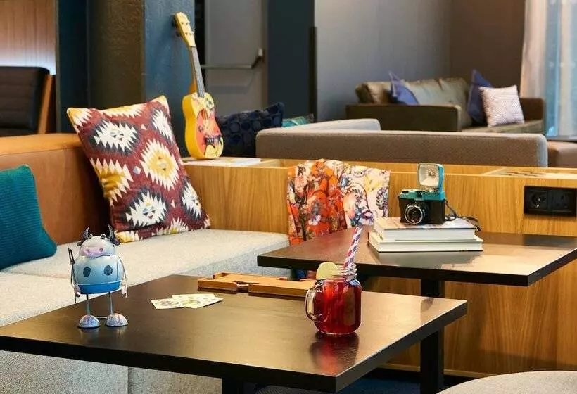 Fotos del hotel Moxy Chester:  13