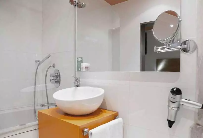 Fotos del hotel Petit Palace Plaza Málaga:  8