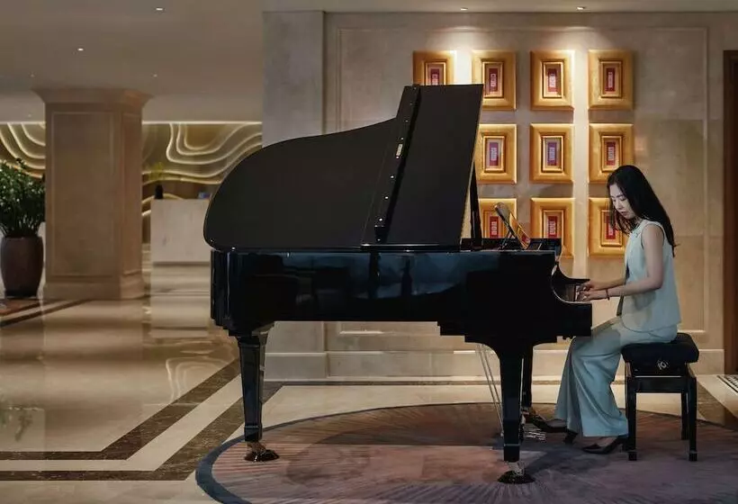 Grand Mercure Hanoi