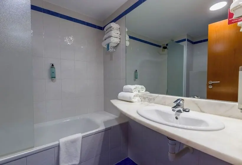 Fotos del hotel Campanile Madrid Alcalá De Henares:  7
