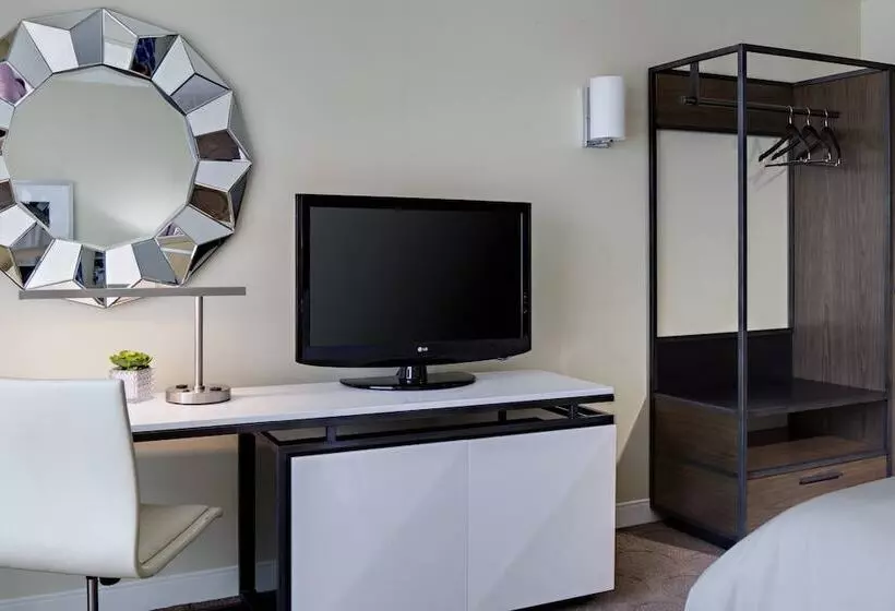 Renaissance Las Vegas