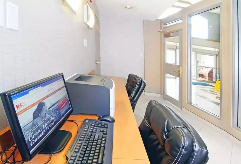 Fotos del hotel Holiday Inn Express Calgary South, An Ihg:  10