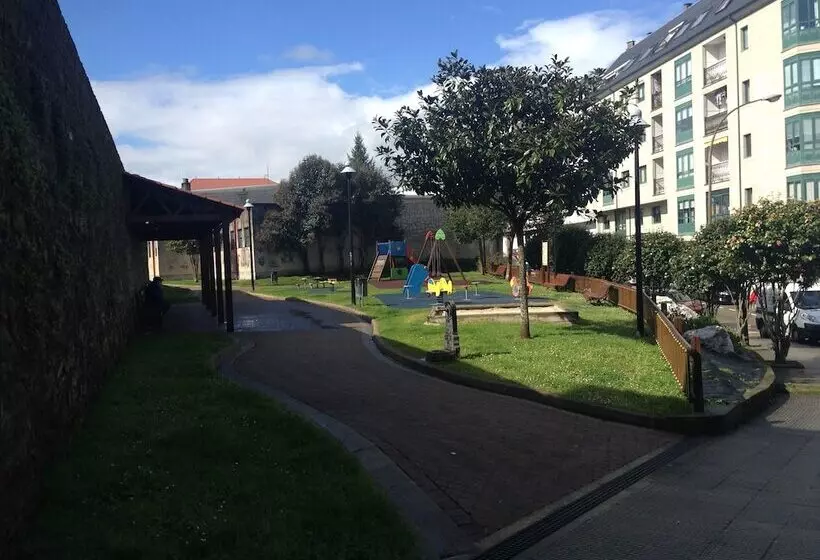 Fotos del hotel Villa De Betanzos:  11