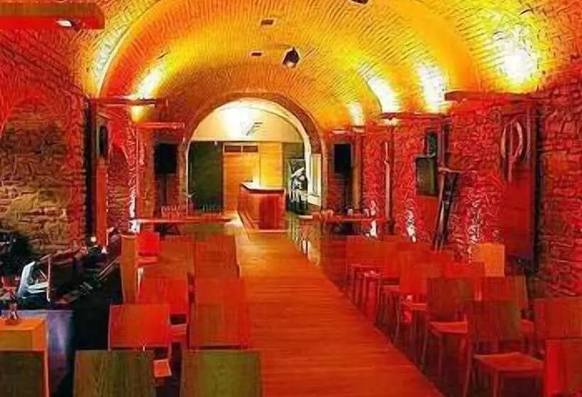 Fotos del hotel Apart Austria Suites:  3