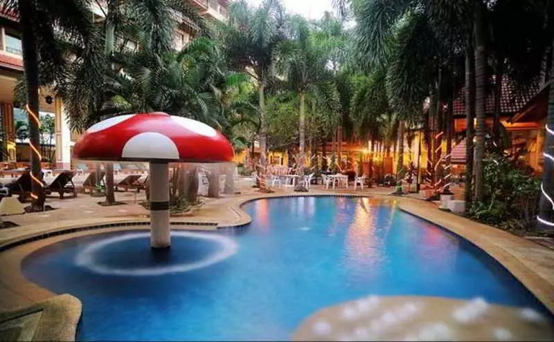 Fotos del hotel Baumanburi:  2