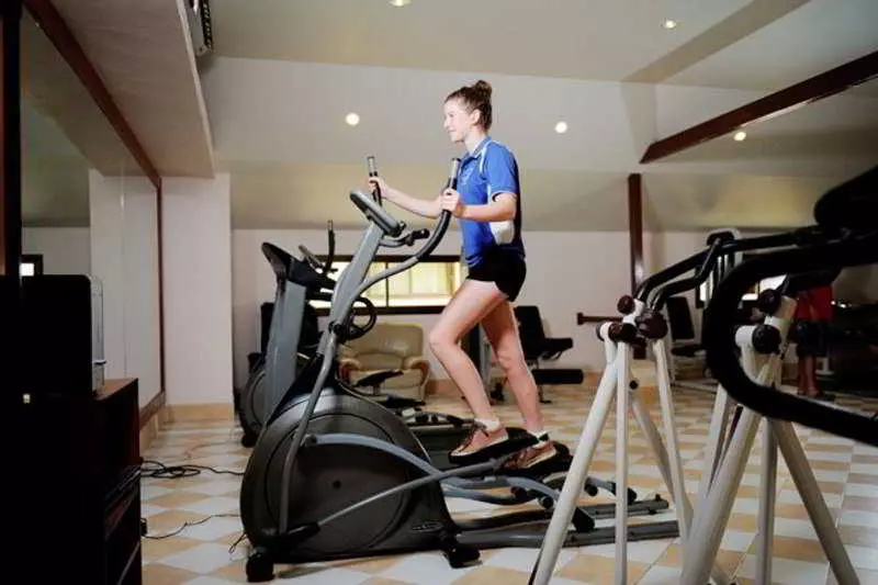 Fotos del hotel Baumanburi:  4