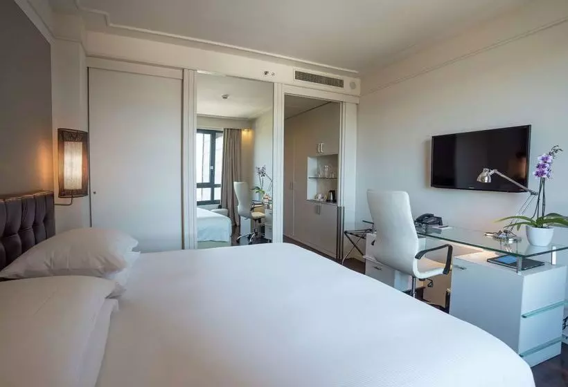 Fotos del hotel Hilton Florence Metropole:  2