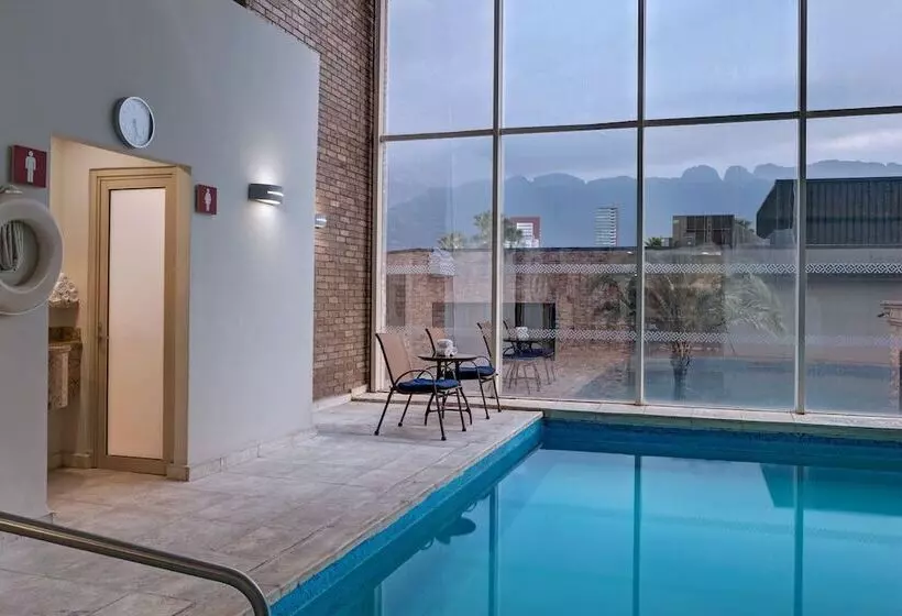 Fotos del hotel Four Points By Sheraton Galerias Monterrey:  3