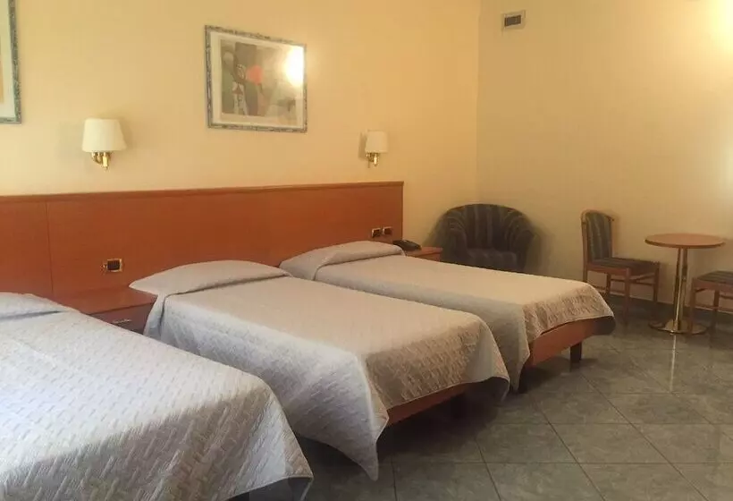 Fotos del hotel Keb:  15