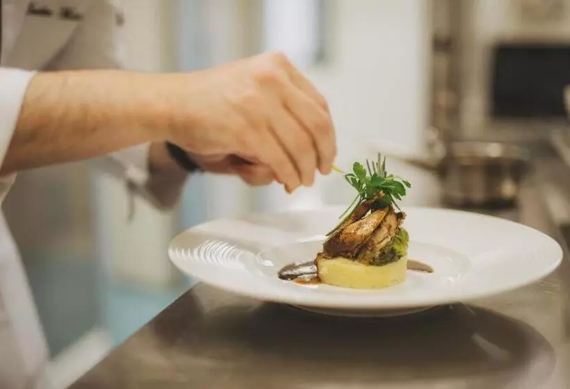 Fotos del hotel Les Deux Tours:  25