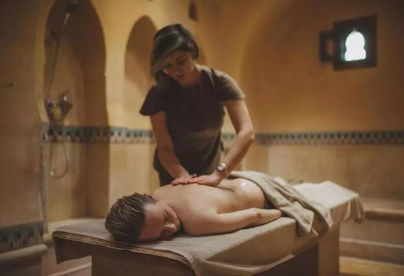 Fotos del hotel Les Deux Tours:  17