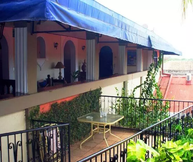 Fotos del hotel Los Balcones Leon:  3