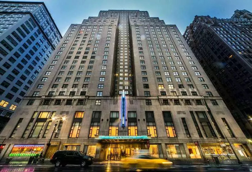 The New Yorker, A Wyndham