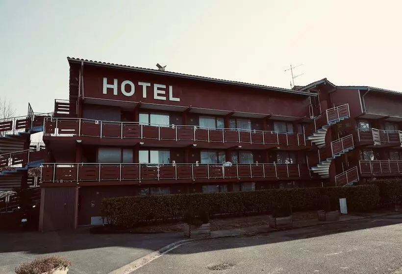 Sure  By Best Western Biarritz Aeroport