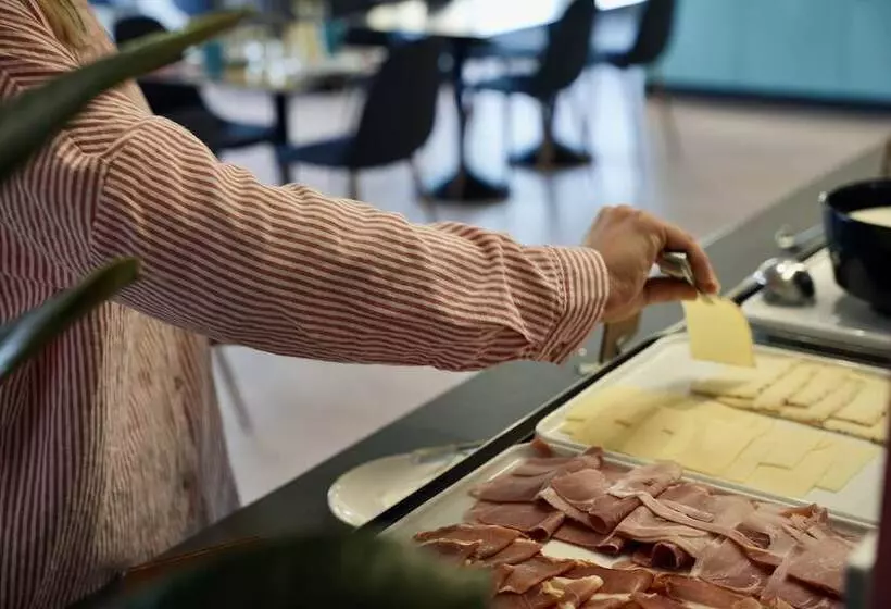 Fotos del hotel Sure  By Best Western Biarritz Aeroport:  25