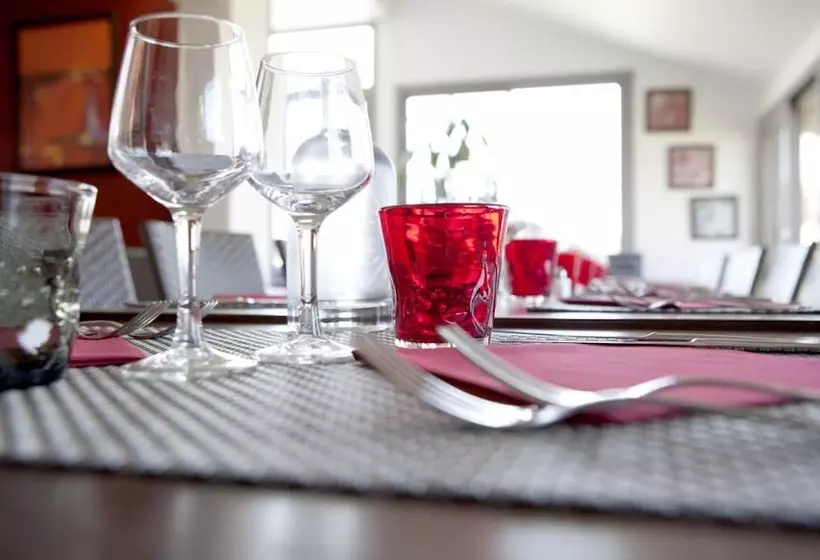 Fotos del hotel Sure  By Best Western Biarritz Aeroport:  24