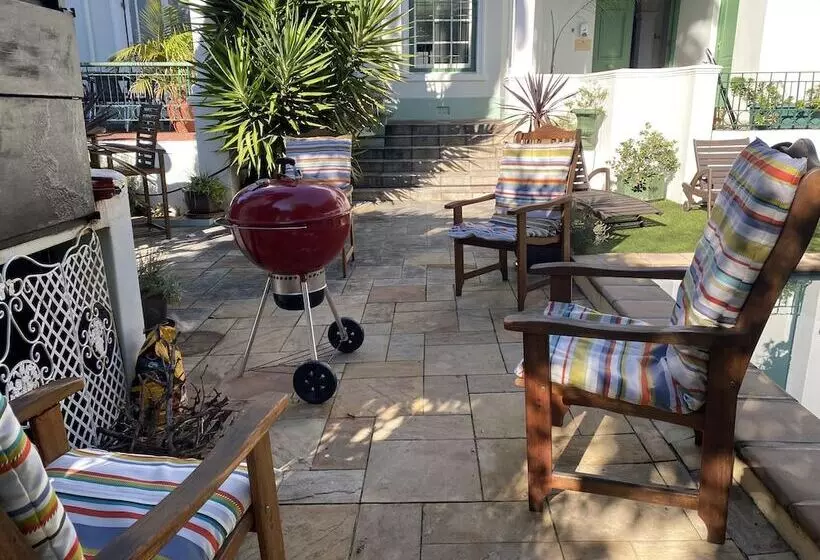 Fotos del hotel Mountain Manor Guest House & Executive Suites:  17