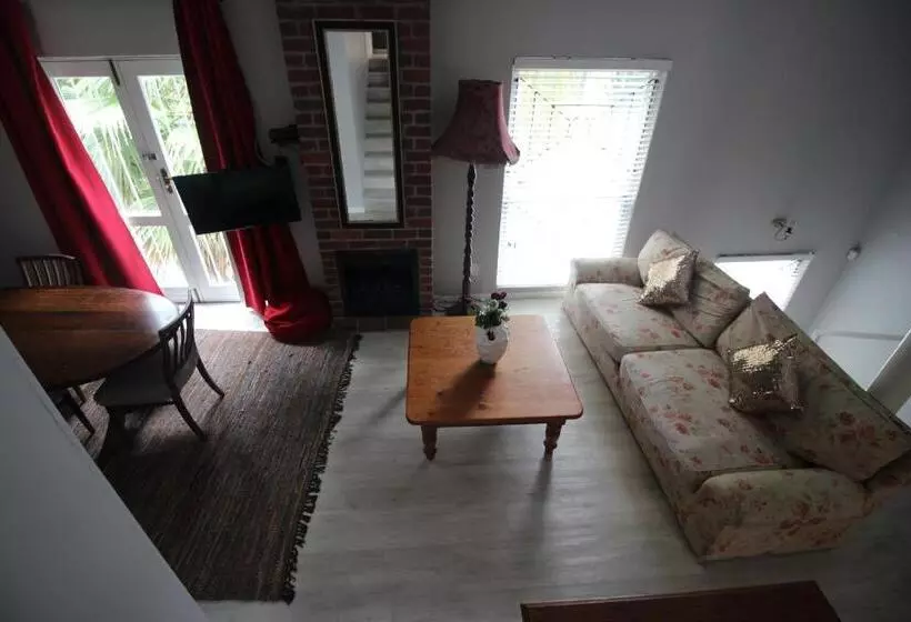 Fotos del hotel Mountain Manor Guest House & Executive Suites:  18