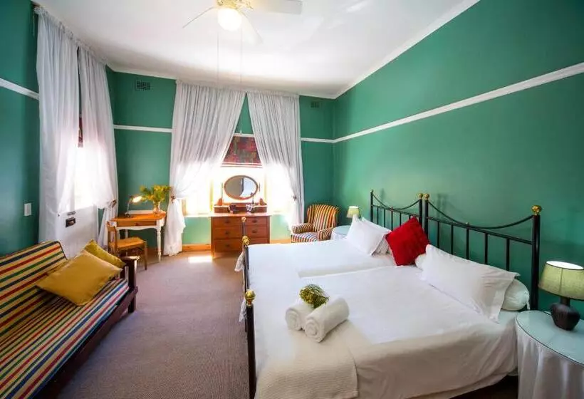 Fotos del hotel Mountain Manor Guest House & Executive Suites:  21