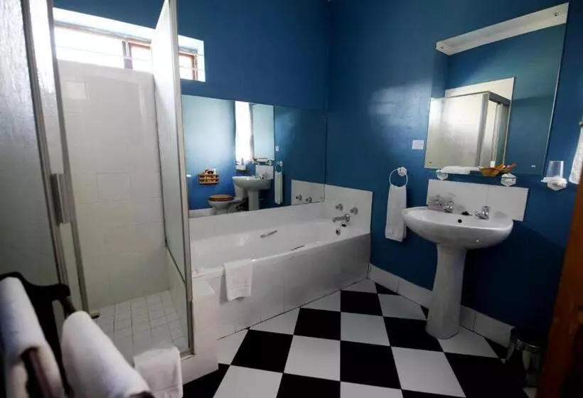 Fotos del hotel Mountain Manor Guest House & Executive Suites:  7