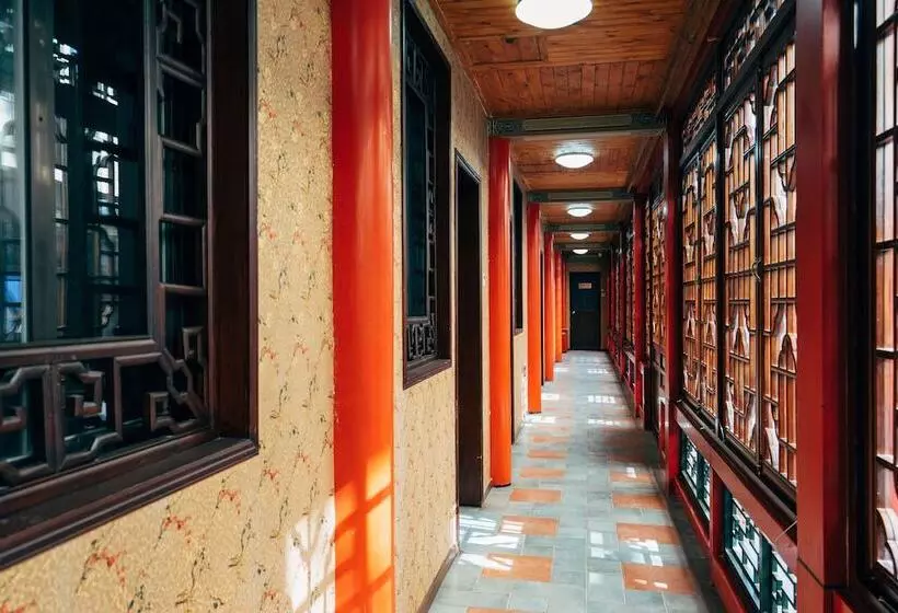 Fotos del hotel Redwall:  14