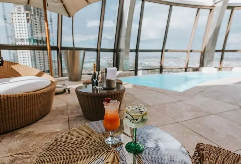 Fotos del hotel The Michelangelo Towers:  2